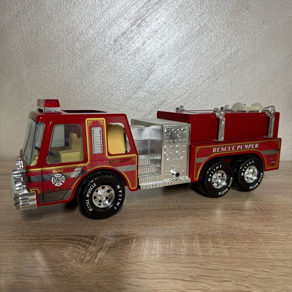 Nylint Metal Muscle Rescue Pumper Fire Truck Toy Red Diecast Vintage